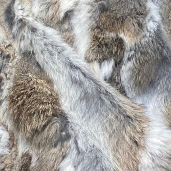 Adrienne Landau Fur Vest in Neutrals - Picture 5 of 5